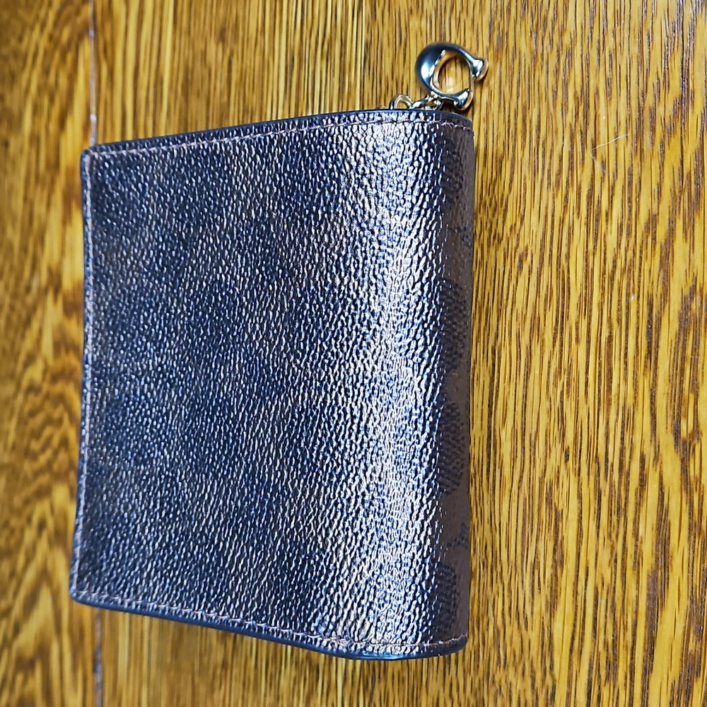 Coach Snap Wallet In Signature Canvas Mettalic Bronze NWT - Picture 4 of 6